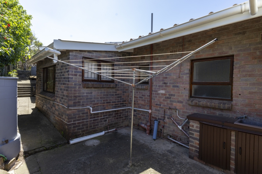 3 Bedroom Property for Sale in Seafield Eastern Cape